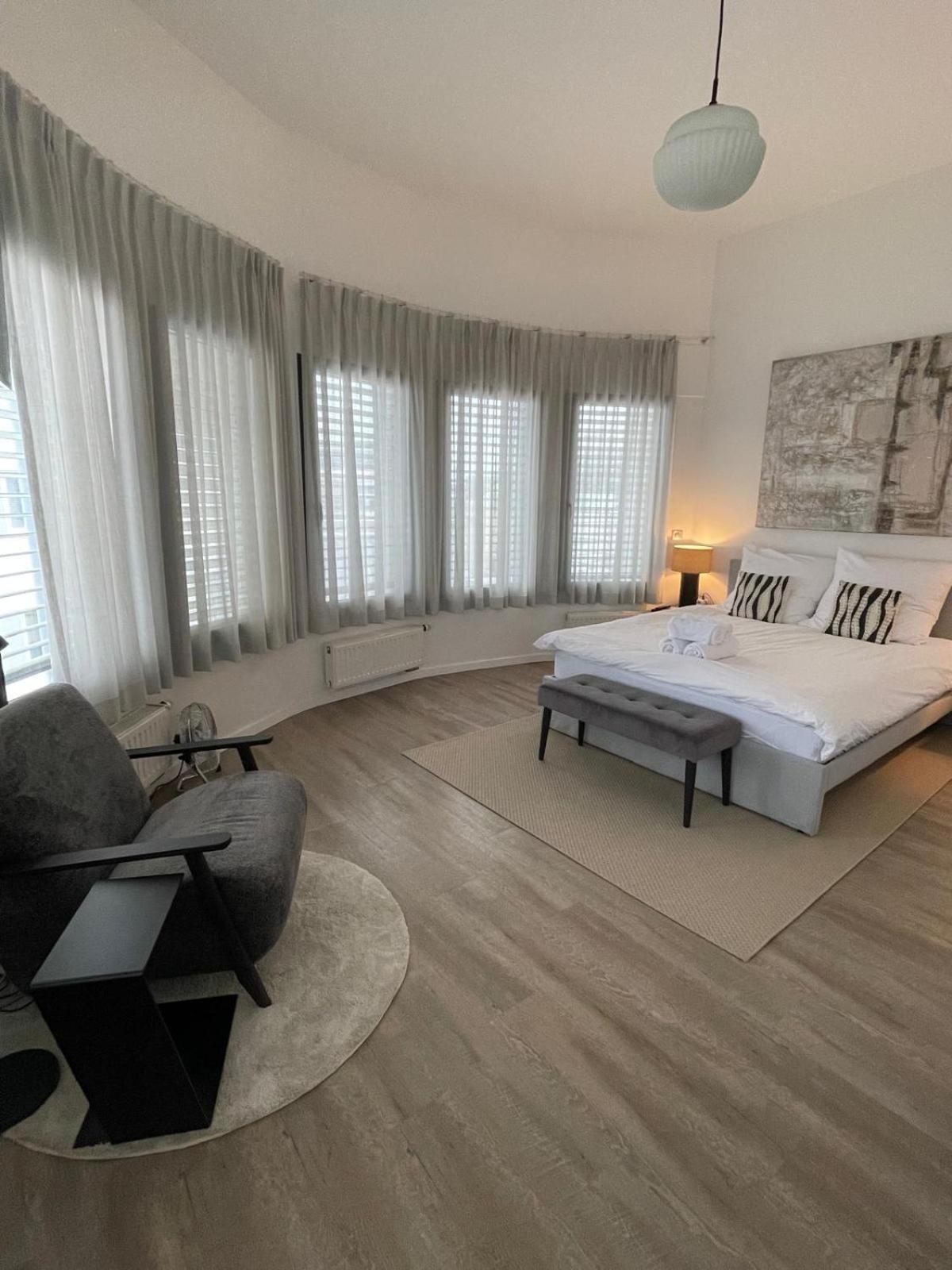 Lux Penthouse - Office, Terrace, Gym & Parking Apartment Люксембург Екстериор снимка